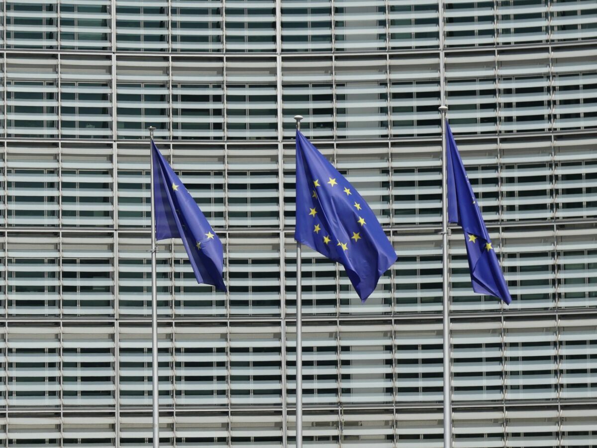 Aperçus IA de Google : cinq organisations d&rsquo;éditeurs français portent plainte à Bruxelles